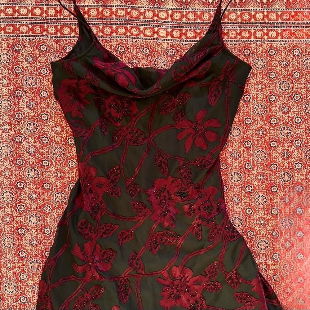 Eva Blue Black and Red Floral Dress - Picture 5 of 6